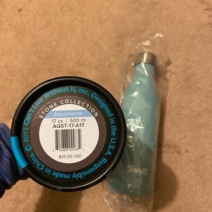 Swell Other - Swell Water Bottle Aquarmarine 17oz - NWT Swell Other - Swell Water Bottle Aquarmarine 17oz - NWT